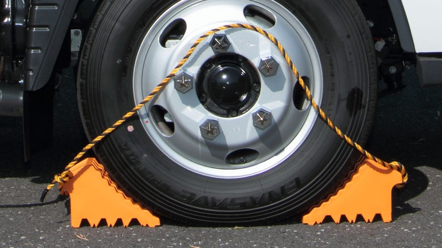 トラック用輪留め(車輪止め)のおすすめ商品をご紹介