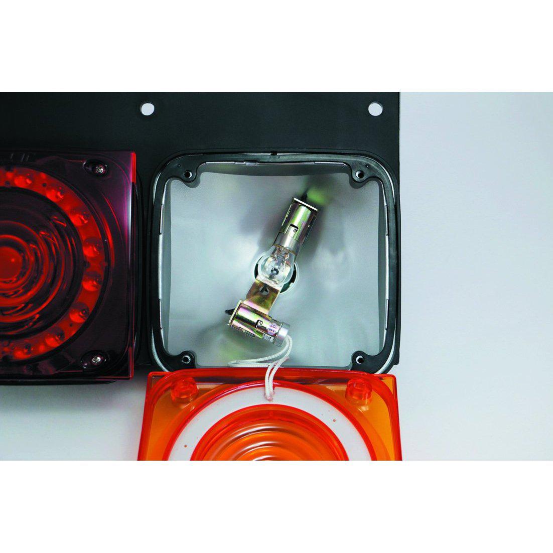 ジェットイノウエ(JET INOUE)　分岐ソケット　LED2WAYテールランプレンズ用-デイトラ